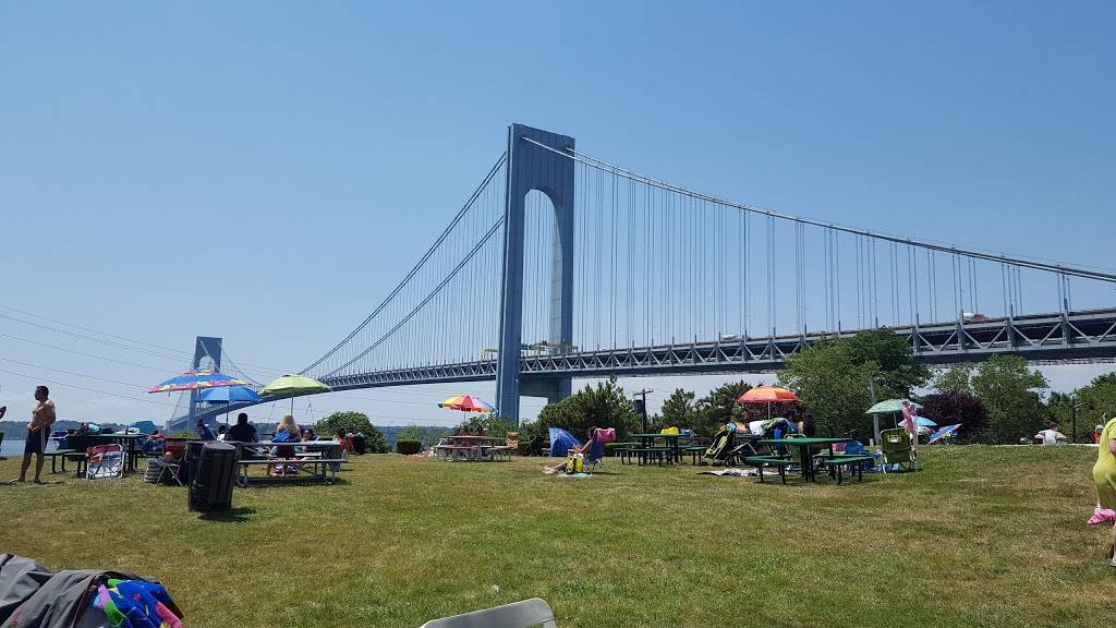 Fort Hamilton Community Club | restaurant | 207 Sterling Dr, Brooklyn, NY 11252, USA | 7187657368 OR +1 718-765-7368