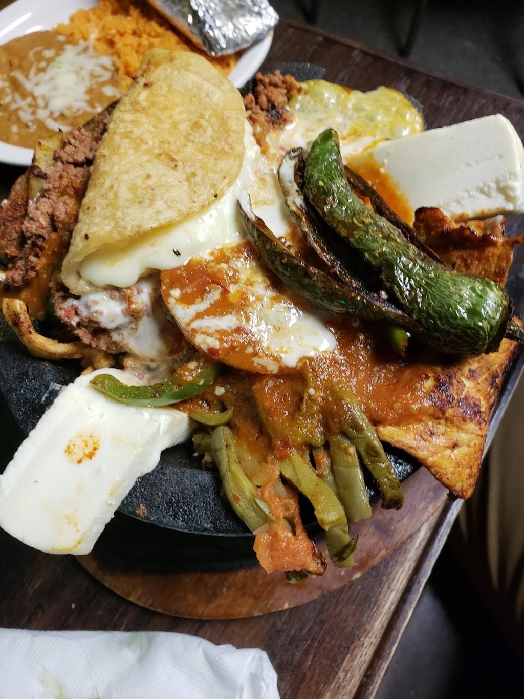 Little Mexico | restaurant | 2001 W Morton Ave, Jacksonville, IL 62650, USA | 2172711665 OR +1 217-271-1665