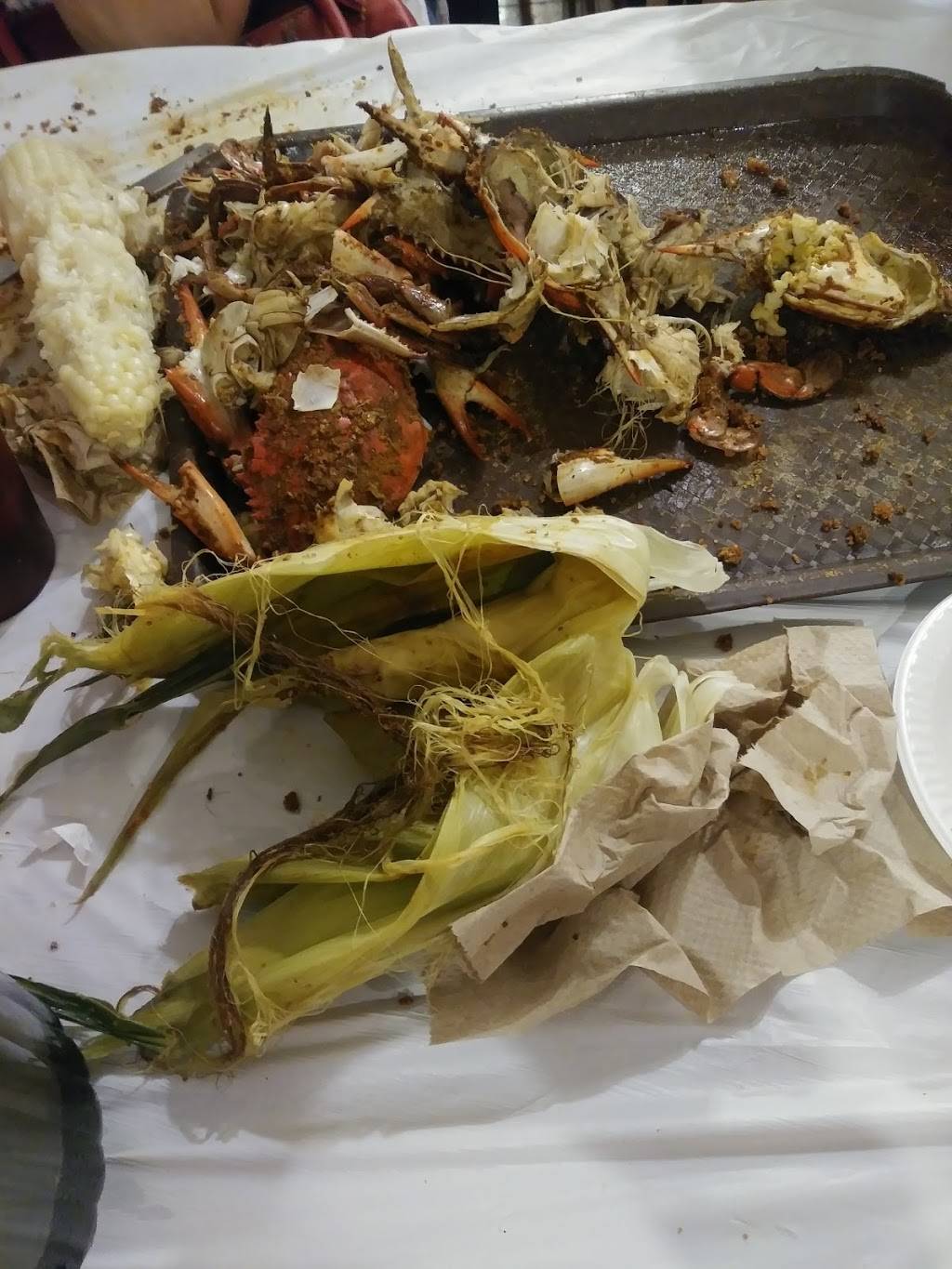 Kahlers Crab House | restaurant | 8036 Philadelphia Rd, Rosedale, MD 21237, USA | 4108668381 OR +1 410-866-8381