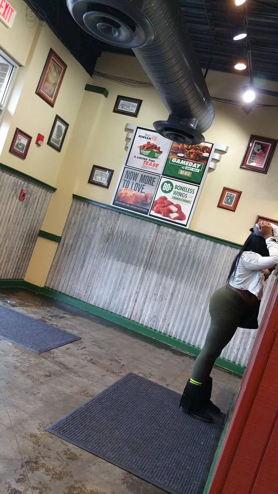 Wingstop | restaurant | 3626 S Grand Blvd, St. Louis, MO 63118, USA | 3147769464 OR +1 314-776-9464