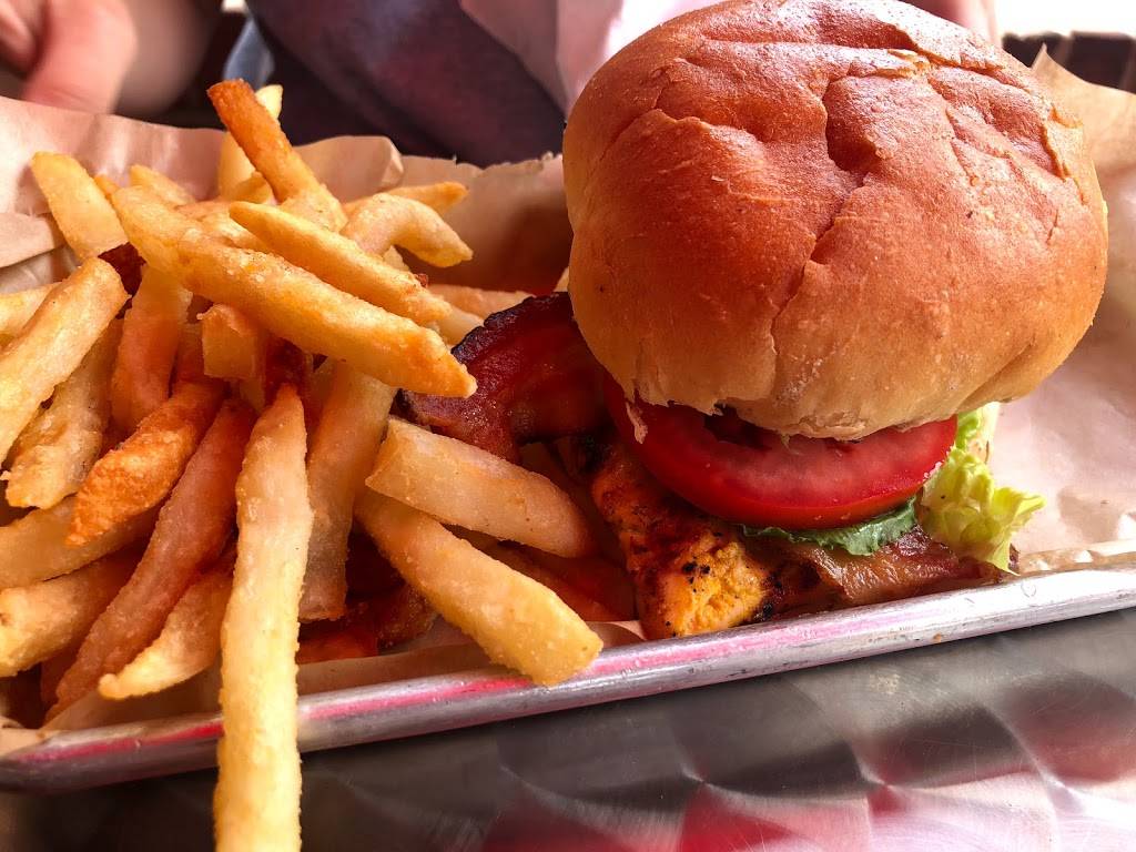 Pachamama Chicken | restaurant | 76 E Main St, Newark, DE 19711, USA | 3027383800 OR +1 302-738-3800