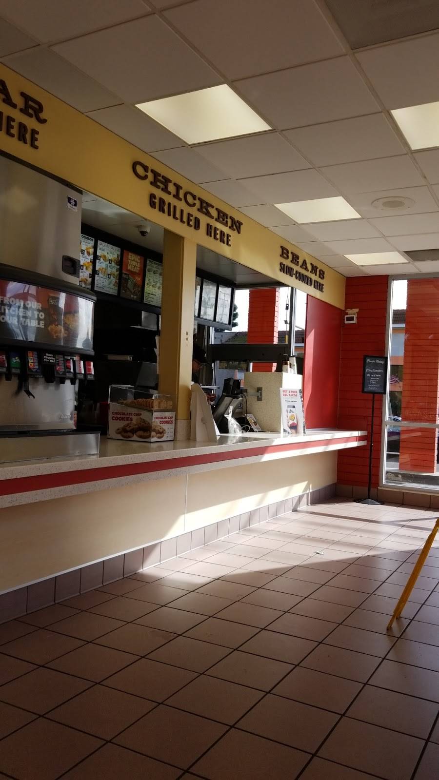 Del Taco | meal takeaway | 11879 Artesia Blvd, Artesia, CA 90701, USA | 5628653953 OR +1 562-865-3953