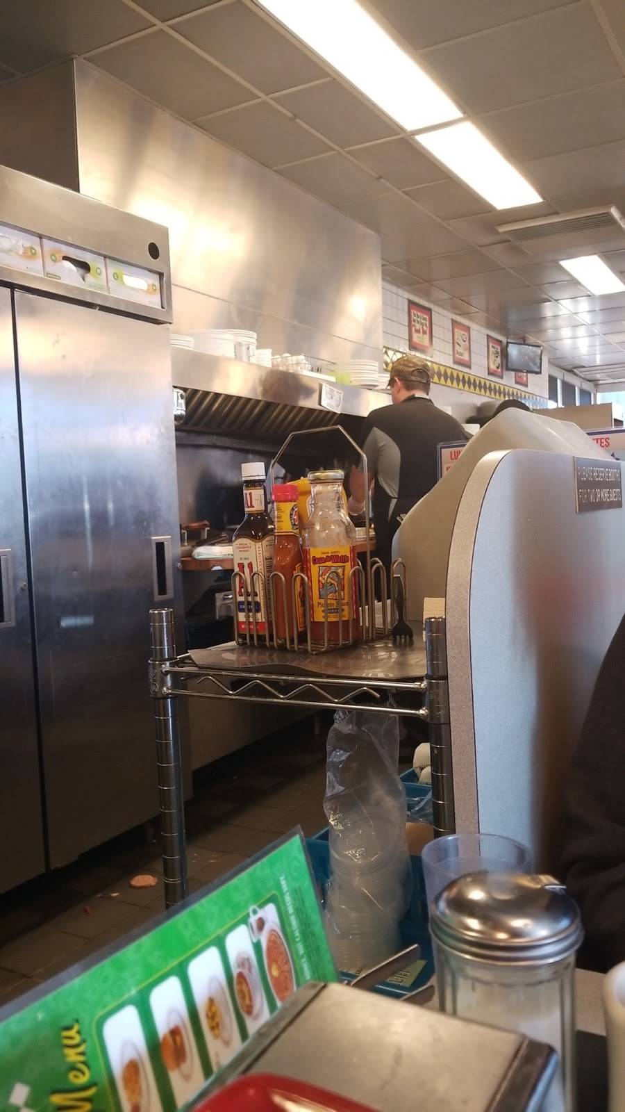 Waffle House | meal takeaway | 380 N, TN-109, Lebanon, TN 37090, USA | 6155470409 OR +1 615-547-0409