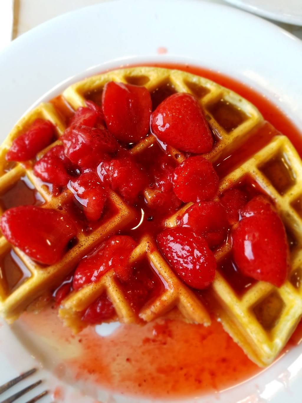 Three Brothers Diner | meal takeaway | 1038 Dixwell Ave, Hamden, CT 06514, USA | 2037779420 OR +1 203-777-9420