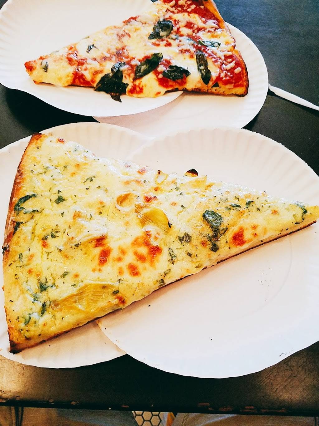 Artichoke Basilles Pizza | restaurant | 22-56 31st St, Astoria, NY 11105, USA | 7182158100 OR +1 718-215-8100