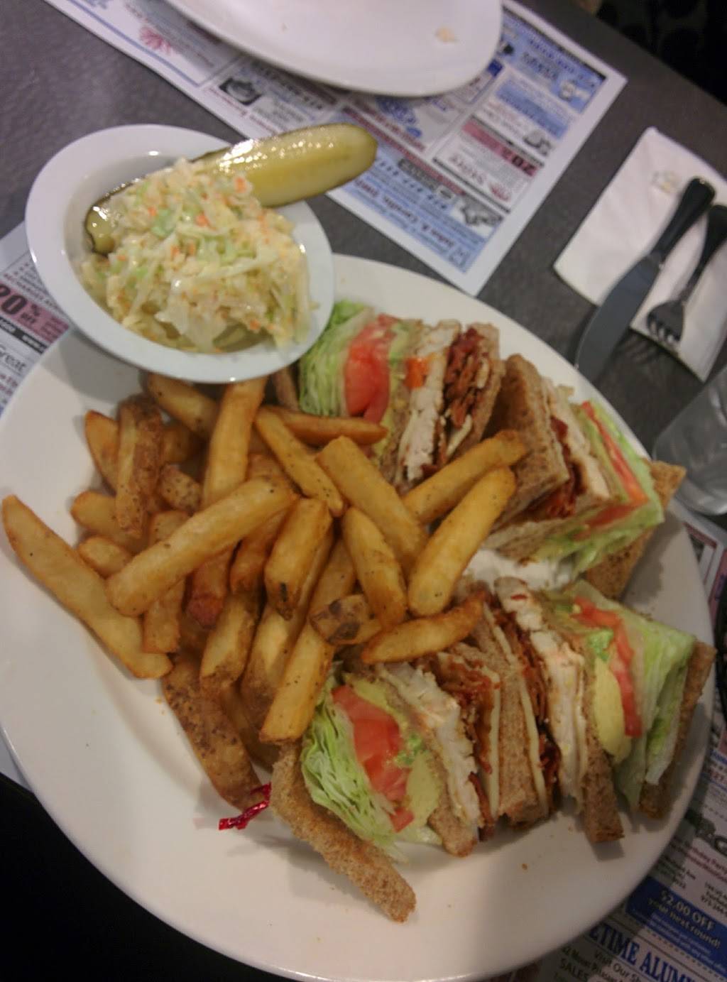 East Hanover Diner | restaurant | 275 NJ-10, East Hanover, NJ 07936, USA | 9738848840 OR +1 973-884-8840
