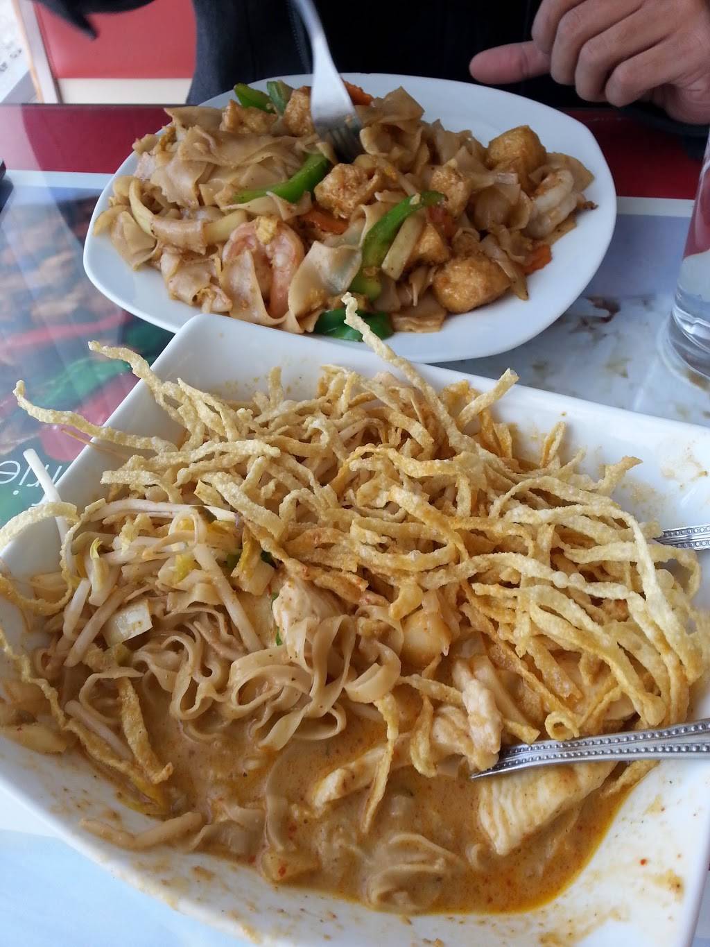 Lanna Thai Cuisine | restaurant | 47292 Van Dyke Ave, Shelby Charter Twp, MI 48317, USA | 5869971180 OR +1 586-997-1180