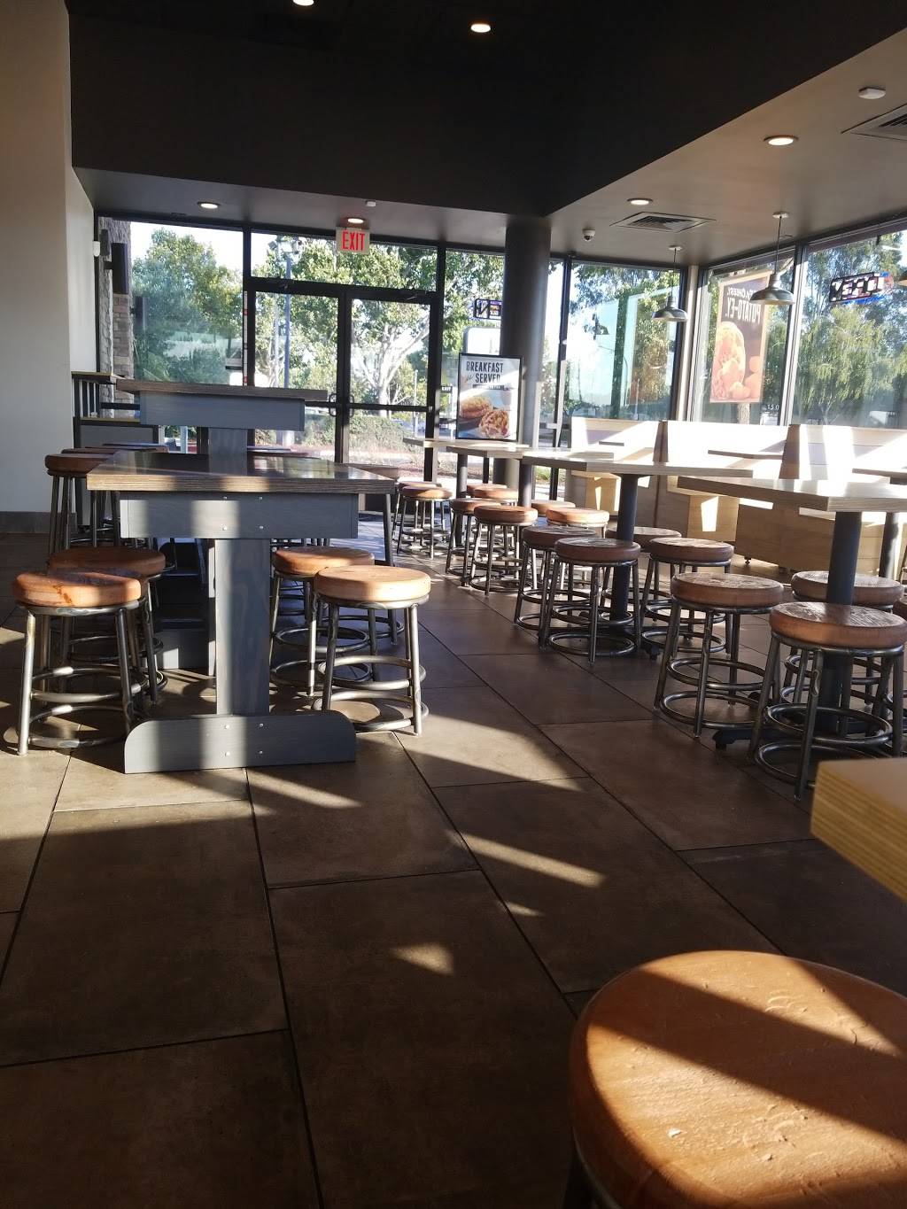 Taco Bell | meal takeaway | 15016 E 14th St, San Leandro, CA 94578, USA | 5103175936 OR +1 510-317-5936