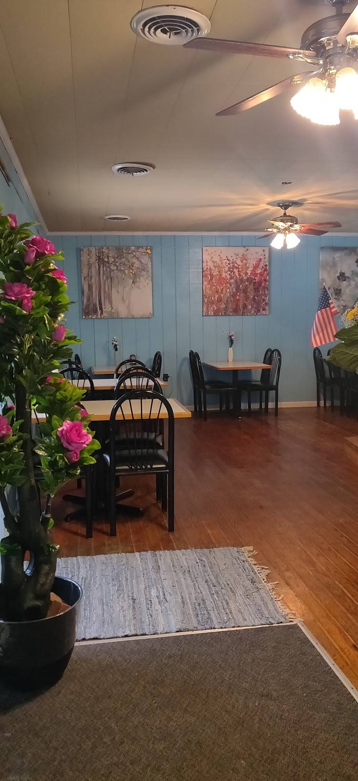 Owensboro Karen Restaurant | restaurant | 7046 KY-56, Owensboro, KY 42301, USA | 2703440706 OR +1 270-344-0706