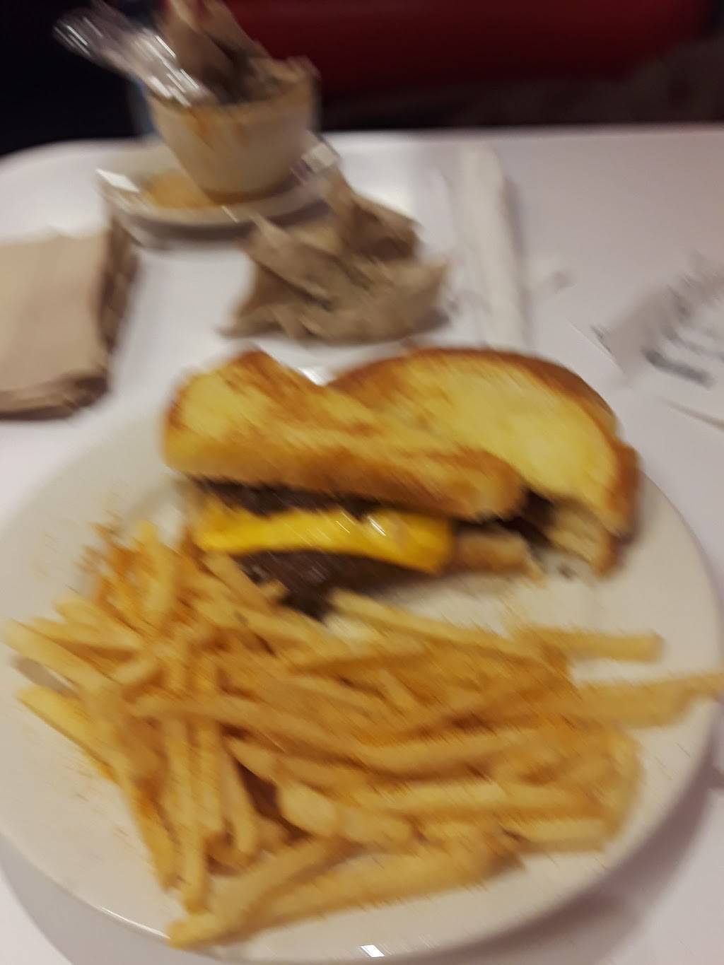 Steak n Shake | restaurant | 719 Myatt Dr, Madison, TN 37115, USA | 6158608158 OR +1 615-860-8158