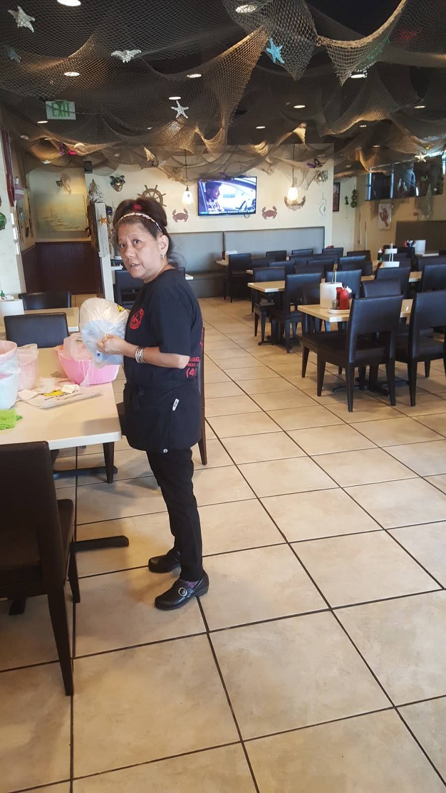 King Cajun Crawfish | restaurant | 9728 E Colonial Dr, Orlando, FL 32817, USA | 4079307670 OR +1 407-930-7670