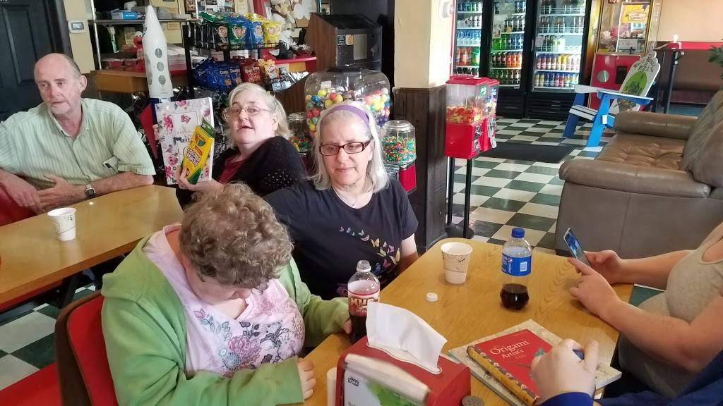 Saco House of Pizza | restaurant | 163 Main St, Saco, ME 04072, USA | 2072825942 OR +1 207-282-5942