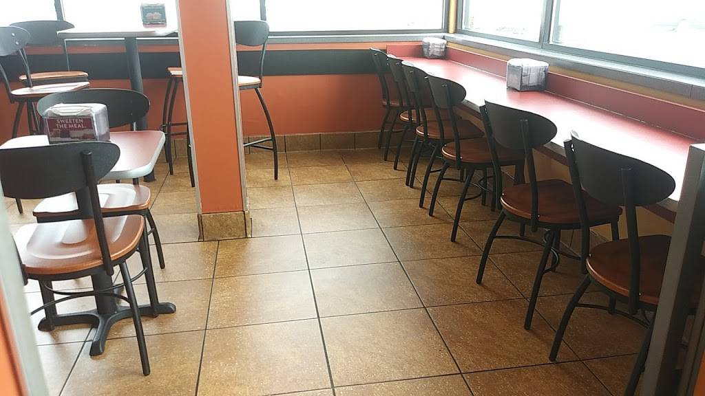 Jack in the Box | restaurant | 7520 Manchester Rd, Maplewood, MO 63143, USA | 3146454722 OR +1 314-645-4722