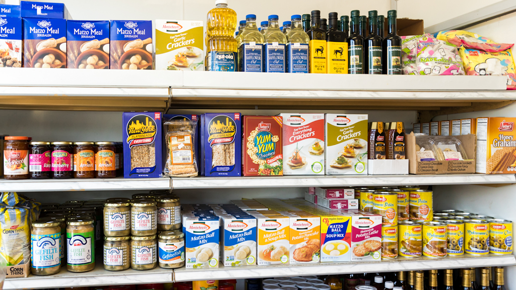 Lipmans Kosher Market | meal takeaway | 1482 Monroe Ave, Rochester, NY 14618, USA | 5852717886 OR +1 585-271-7886