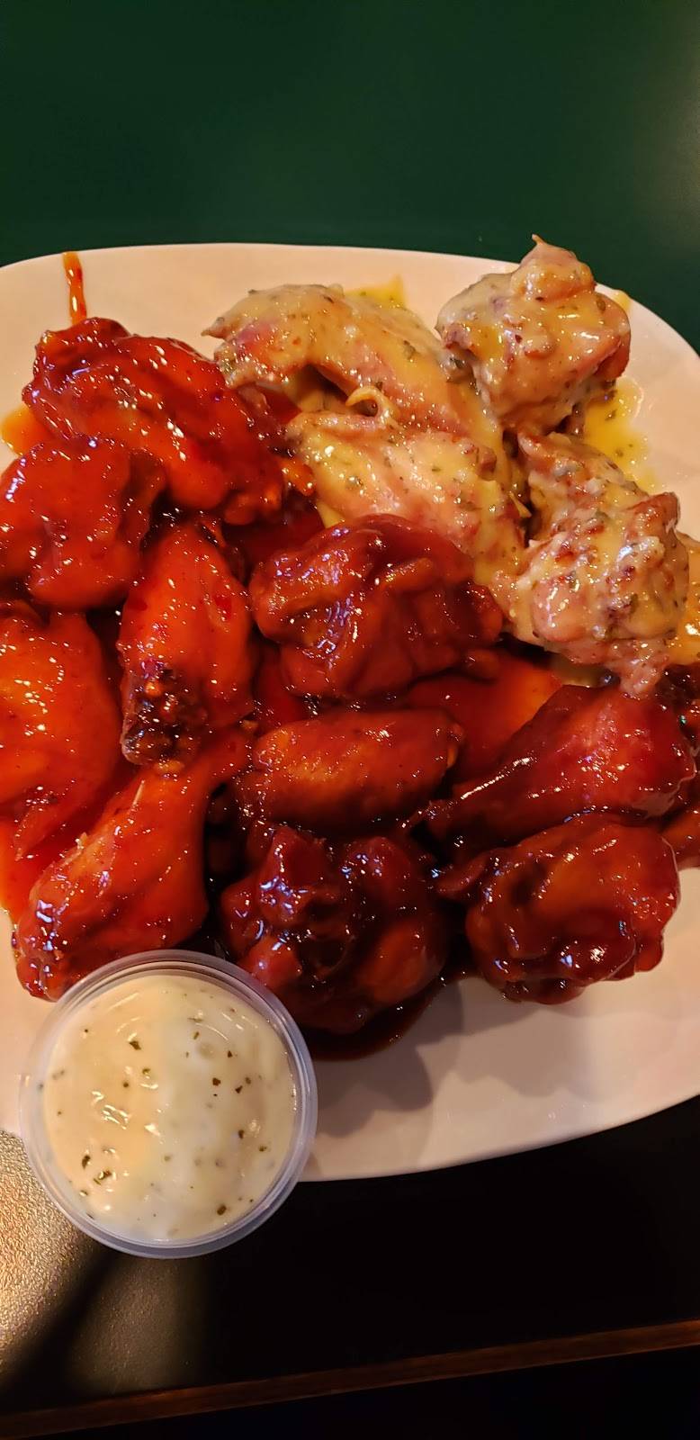 Irie Palace Authentic Jamaican Restaurant | restaurant | 8762 N Granville Rd, Milwaukee, WI 53224, USA | 4147972848 OR +1 414-797-2848