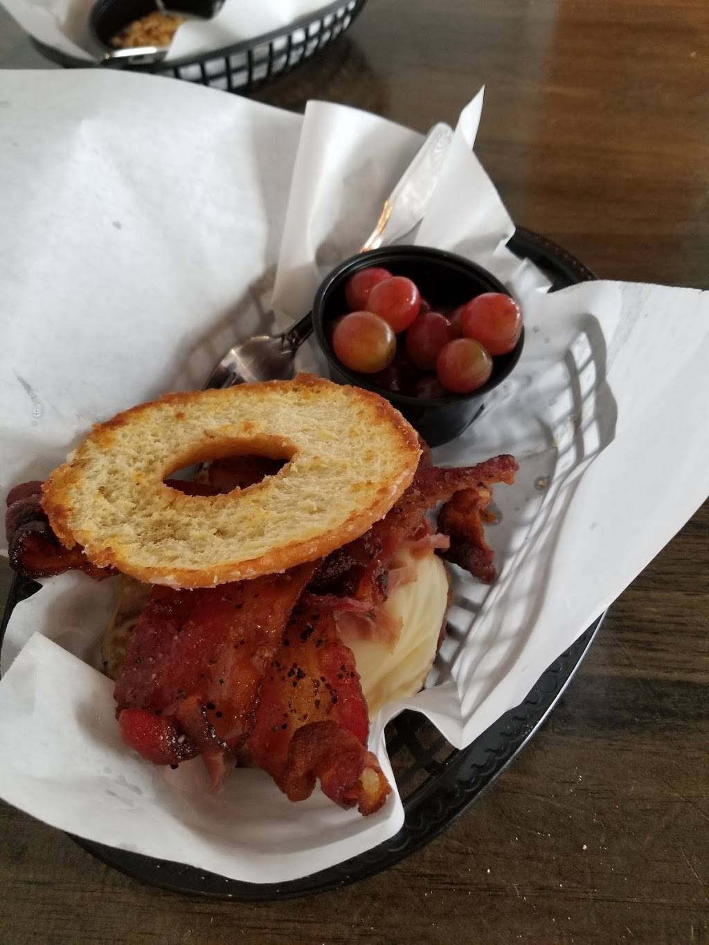 The Grind House | restaurant | 1 Central St, Bangor, ME 04401, USA | 2075731588 OR +1 207-573-1588