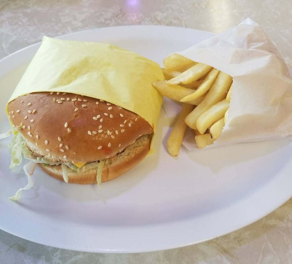 Golden Burger | restaurant | 2301 E 4th St, Long Beach, CA 90814, USA | 5624342625 OR +1 562-434-2625