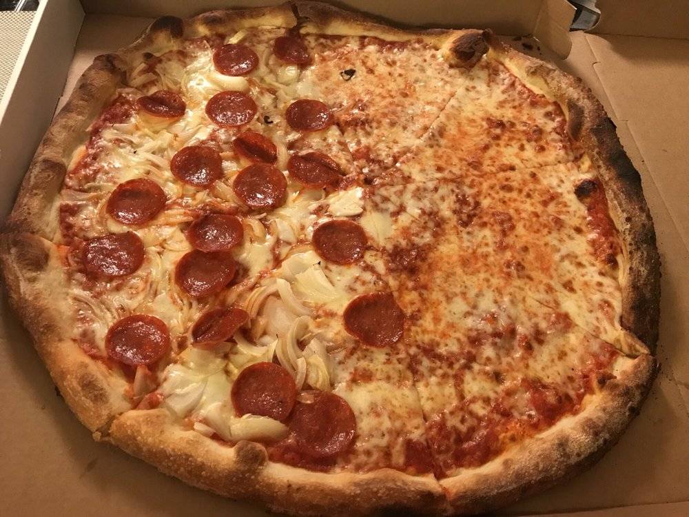 Daniellos Pizzeria Cafe Restaurant | meal delivery | 70 W 95th St, New York, NY 10025, USA | 2129610340 OR +1 212-961-0340