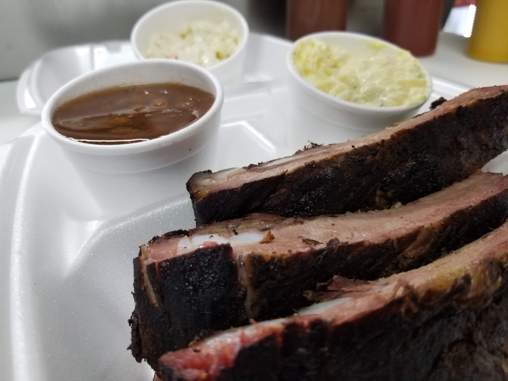 Pull Up At Big Daves | restaurant | 6214 E Roosevelt Rd, Little Rock, AR 72206, USA | 5014146476 OR +1 501-414-6476