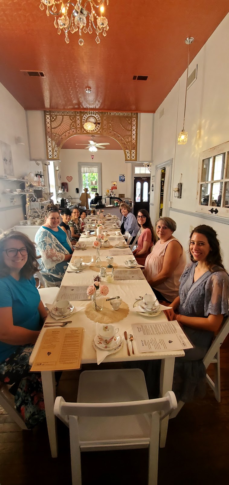 The Olde English Creamery | restaurant | 221 E Zaragoza St, Pensacola, FL 32502, USA | 8505427969 OR +1 850-542-7969