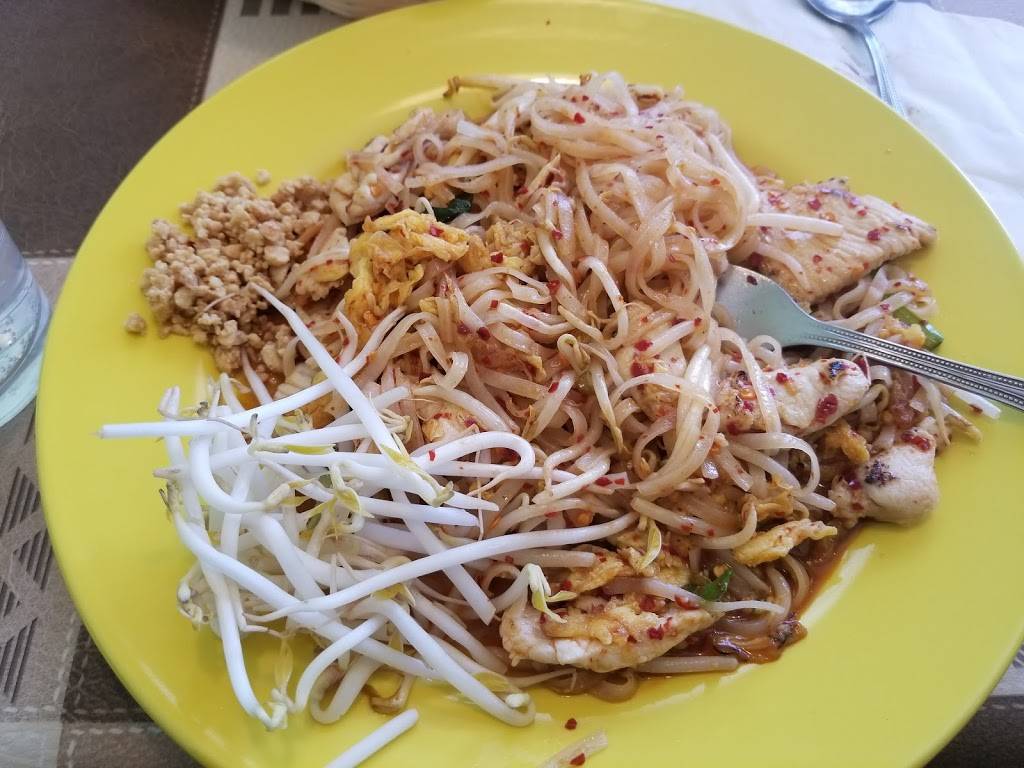 Penns Thai Cafe | restaurant | 3658 Rochester Rd, Troy, MI 48083, USA | 2486800841 OR +1 248-680-0841