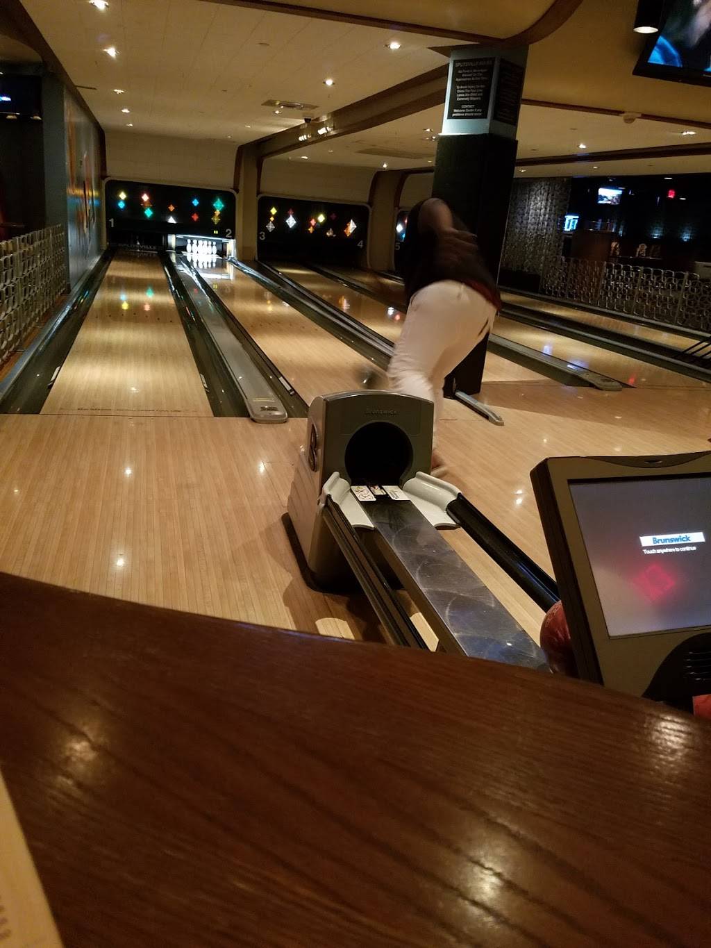 Splitsville | night club | THE SHOPS AT SUNSET PLACE, 5701 Sunset Dr Suite 202, South Miami, FL 33143, USA | 3056655263 OR +1 305-665-5263