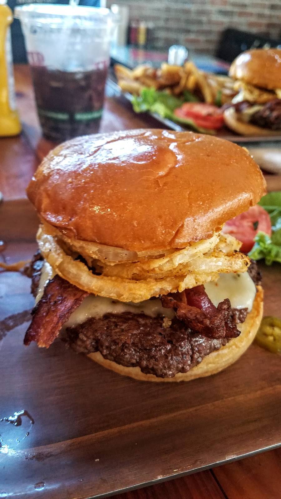 Braums Ice Cream & Burger Restaurant | restaurant | 1711 Highway 157, North St, Mansfield, TX 76063, USA | 8174731129 OR +1 817-473-1129