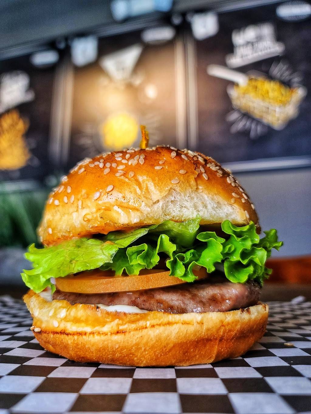 Burger Public | restaurant | 10887 S Wilcrest Dr, Houston, TX 77099, USA | 8322301061 OR +1 832-230-1061