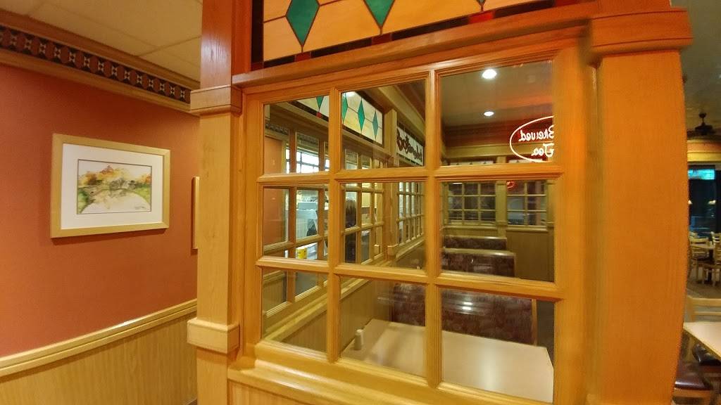 Bojangles Famous Chicken n Biscuits | restaurant | 5015 N Memorial Pkwy, Huntsville, AL 35810, USA | 2568525700 OR +1 256-852-5700