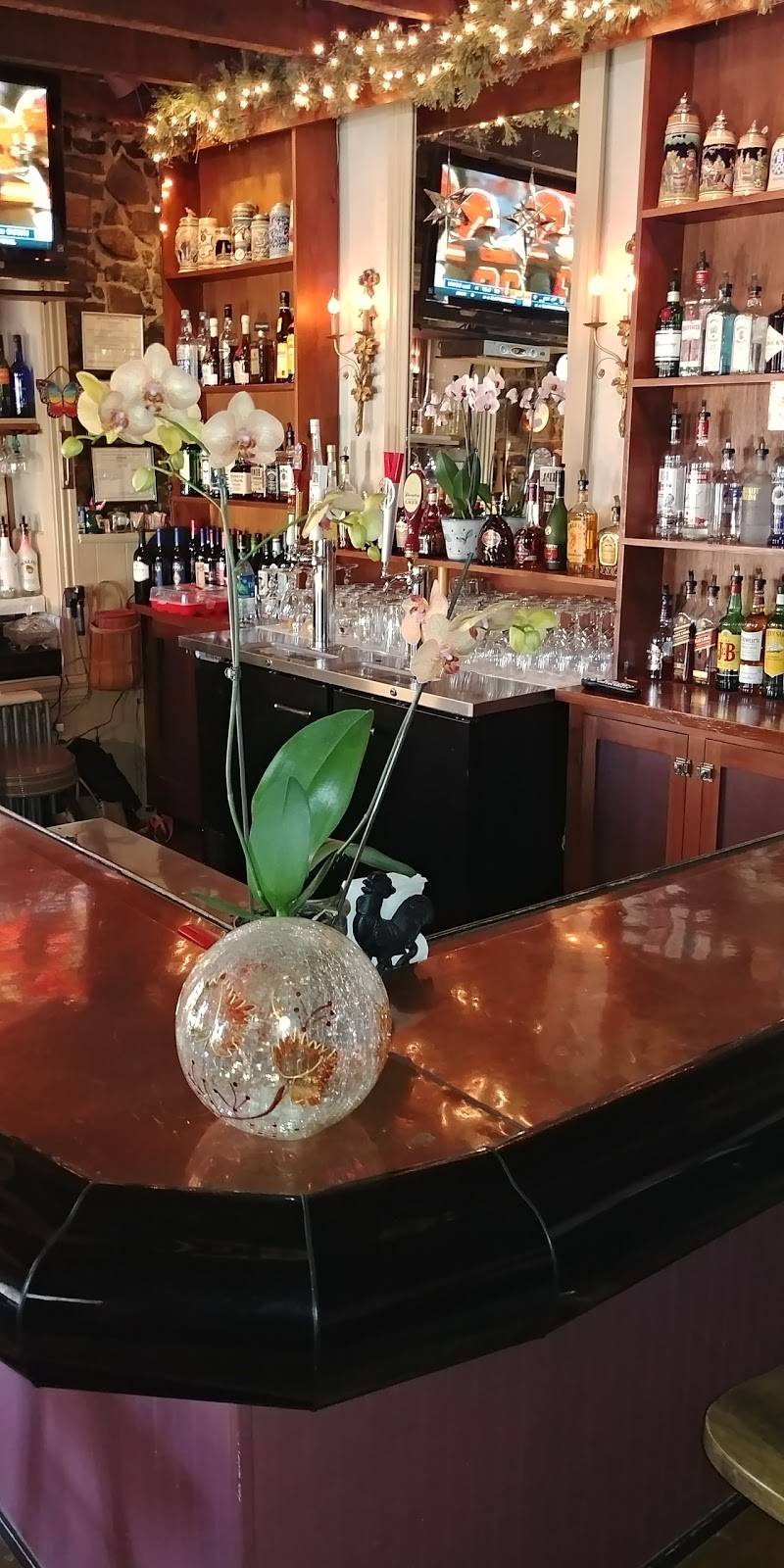 Arielles Country Inn | restaurant | 740 Allentown Rd, Sellersville, PA 18960, USA | 2154533800 OR +1 215-453-3800