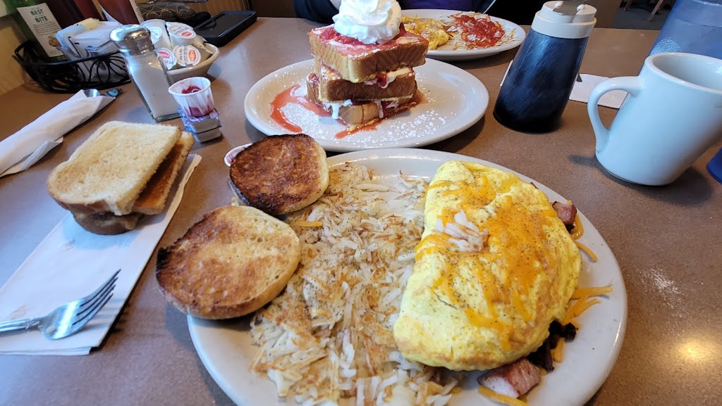 Lil Sambos Restaurant | restaurant | 3262 US-101, Lincoln City, OR 97367, USA | 5419943626 OR +1 541-994-3626