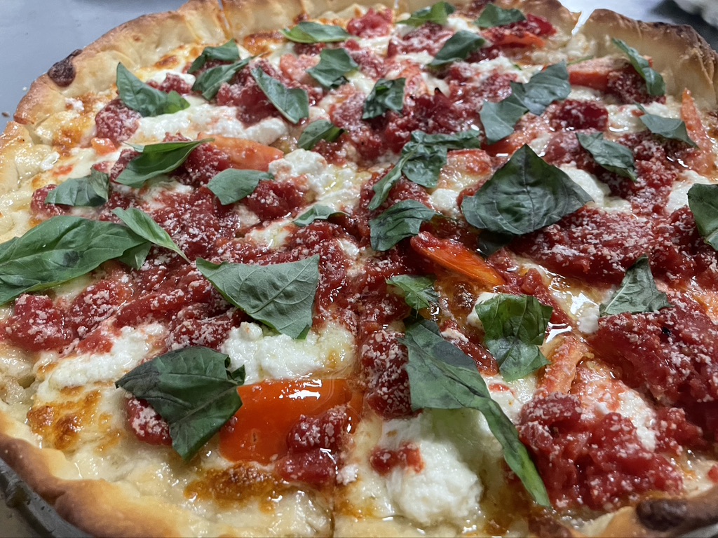 Vero Chicago Pizza | restaurant | 5070 S Gilbert Rd Suite 400, Chandler, AZ 85249, USA | 4806991964 OR +1 480-699-1964