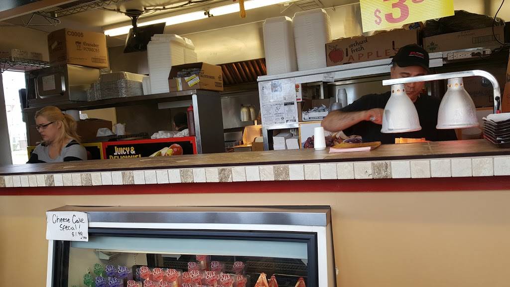 Rudys Grill | restaurant | 7509 W 63rd St, Summit, IL 60501, USA | 7085941600 OR +1 708-594-1600