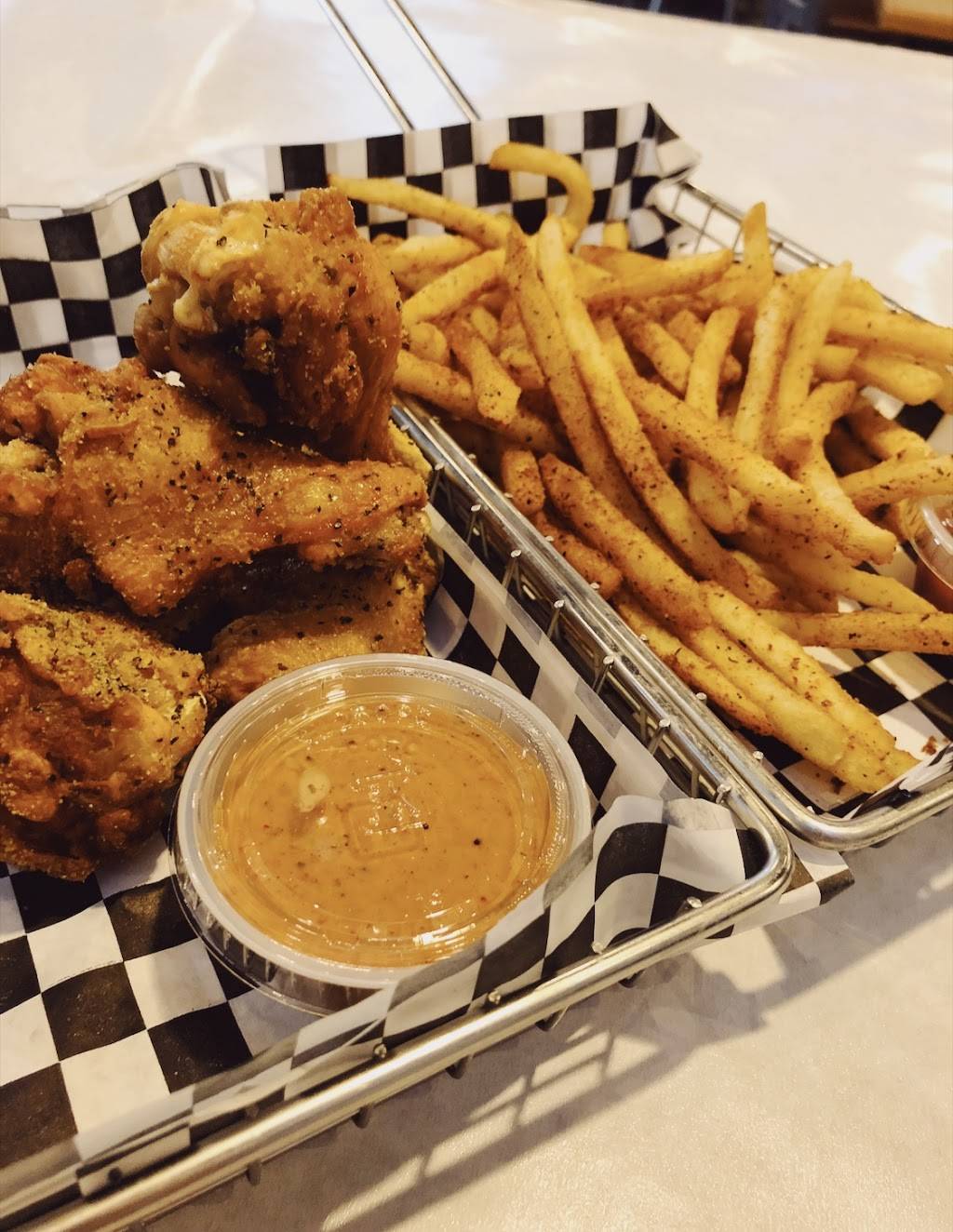 Crawfish Boil Co. Restaurant & Bar | restaurant | 6851 S Gaylord St Ste B2-251, Centennial, CO 80122, USA | 7205492645 OR +1 720-549-2645