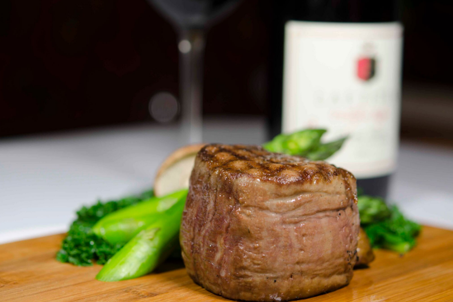 Johnnies Hideaway | restaurant | 12551 FL-535, Orlando, FL 32836, USA | 4078271111 OR +1 407-827-1111