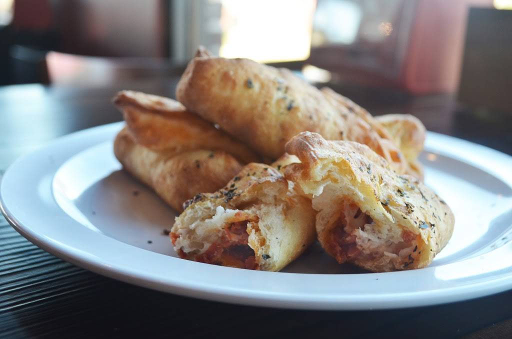 Two Guys Pies | restaurant | 55 E Main St, Danville, IN 46122, USA | 3177456434 OR +1 317-745-6434