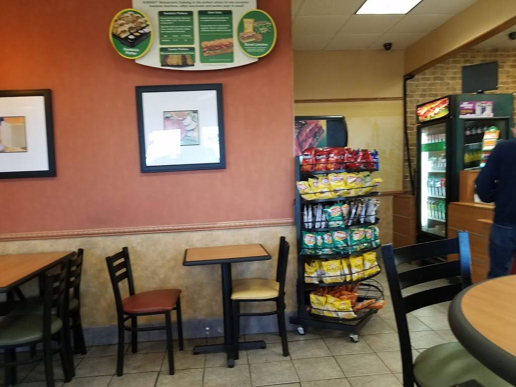Subway | restaurant | 1788 Calohan Rd, Rustburg, VA 24588, USA | 4346162266 OR +1 434-616-2266