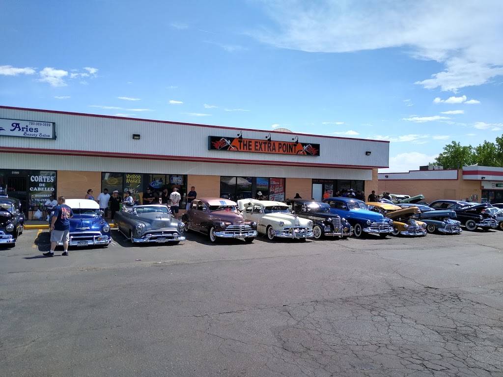 Extra Point Sports Bar | restaurant | 4050 E 100th Ave, Denver, CO 80229, USA | 3034529353 OR +1 303-452-9353