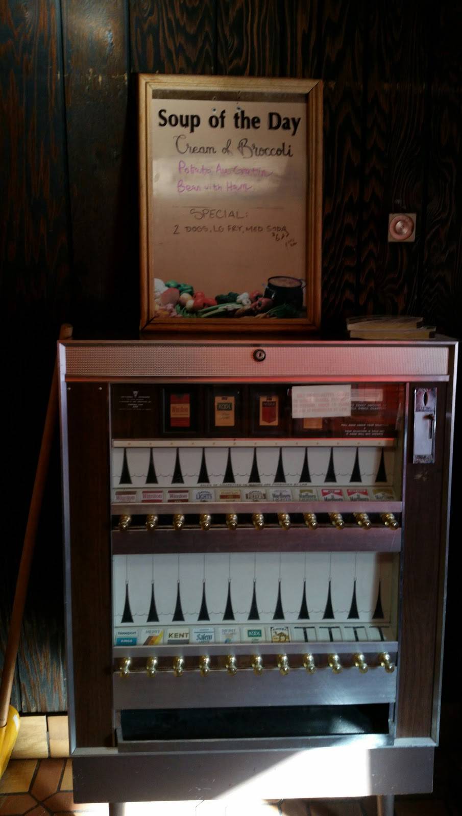 Coney Island Hot Dogs | restaurant | 114 4th St S, La Crosse, WI 54601, USA | 6087826314 OR +1 608-782-6314