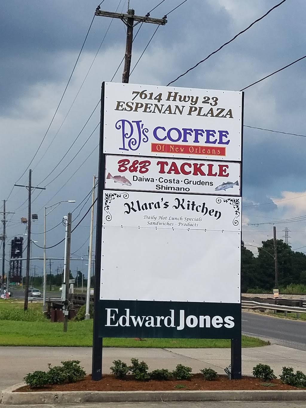 Klaras Kitchen | restaurant | 7614 LA-23 suite b, Belle Chasse, LA 70037, USA | 5049122751 OR +1 504-912-2751