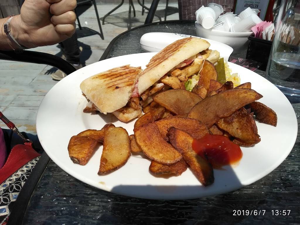 OPetit Restaurant | restaurant | 139 Chemin Watchorn, Morin-Heights, QC J0R 1H0, Canada | 4502268848 OR +1 450-226-8848