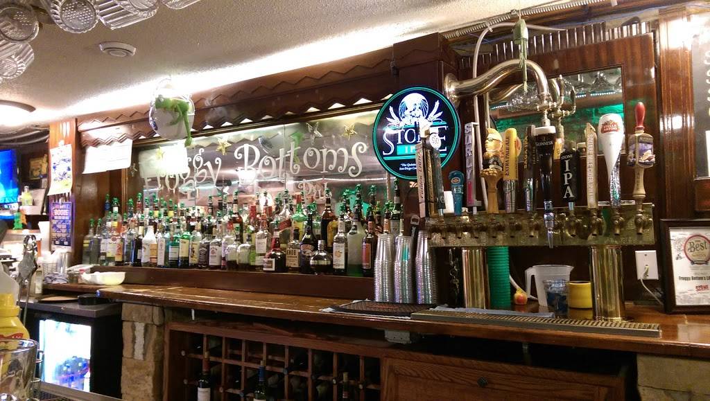 Froggy Bottoms River Pub & Lily PADio | restaurant | 307 Water St S, Northfield, MN 55057, USA | 5073013611 OR +1 507-301-3611