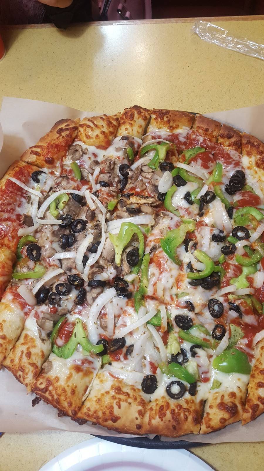 Donatos Pizza | restaurant | 9764 Sawmill Pkwy, Powell, OH 43065, USA | 6147615400 OR +1 614-761-5400