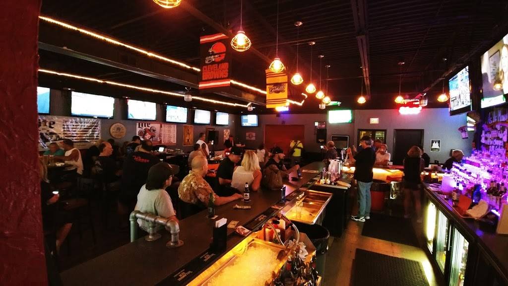 The draft house saloon | restaurant | 1149 Pearl Rd, Brunswick, OH 44212, USA | 3307413685 OR +1 330-741-3685