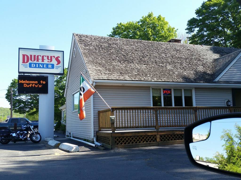 Duffys Diner | restaurant | 8 Knipe Rd, Haverhill, MA 01835, USA | 9788913656 OR +1 978-891-3656