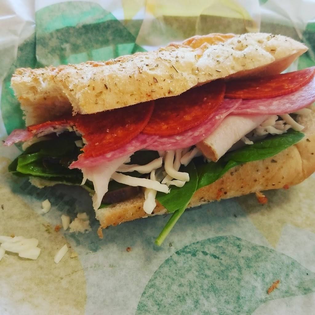 Subway | restaurant | 329 Jonestown Rd, Winston-Salem, NC 27104, USA | 3367650332 OR +1 336-765-0332