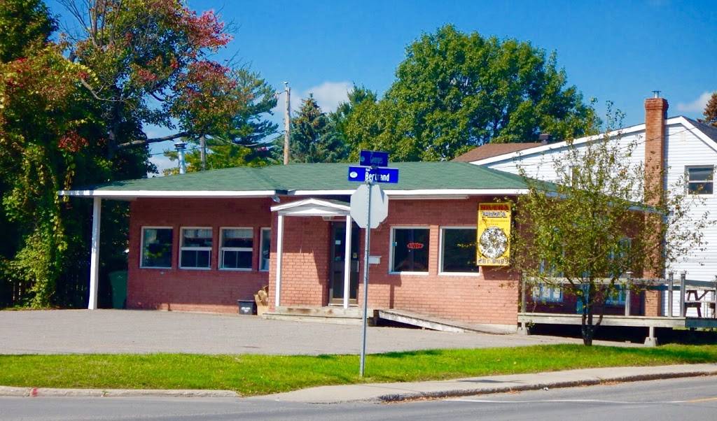 Rivera Pizza Buckingham | restaurant | 937 Rue Georges, Gatineau, QC J8L 2E4, Canada | 8192818989 OR +1 819-281-8989