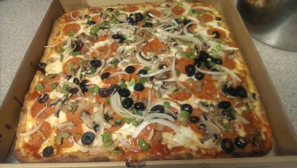 Pizza Bella | restaurant | 1013 S Main St, Woodstock, VA 22664, USA | 5404595363 OR +1 540-459-5363