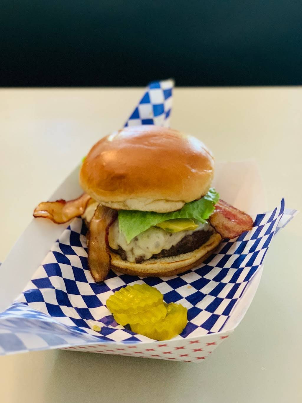 Burger Culture | restaurant | 801 S Presa St, San Antonio, TX 78210, USA | 2105921064 OR +1 210-592-1064