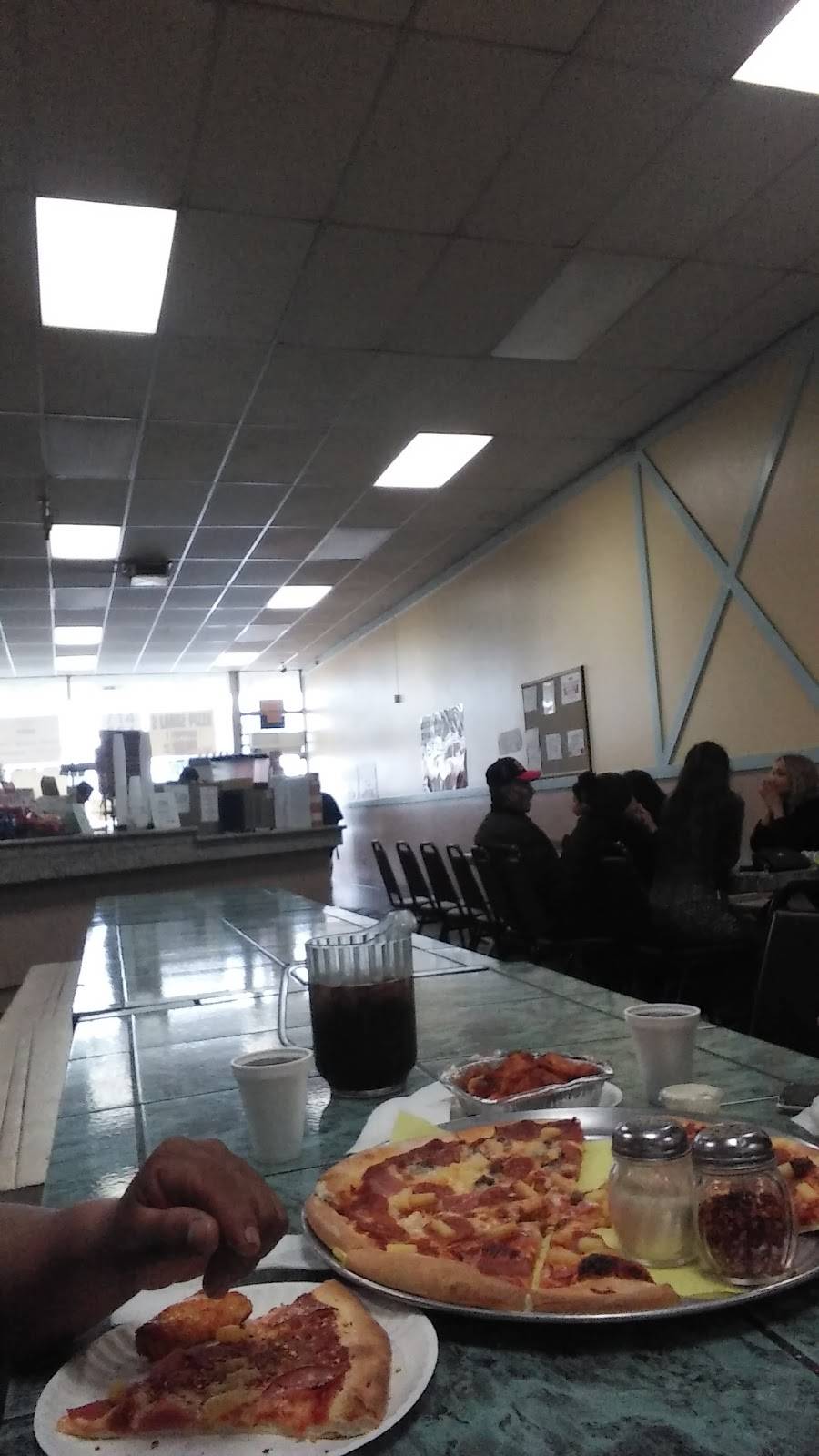 Uno Free Pizza | restaurant | 2525 Westminster Ave, Santa Ana, CA 92706, USA | 7145541966 OR +1 714-554-1966